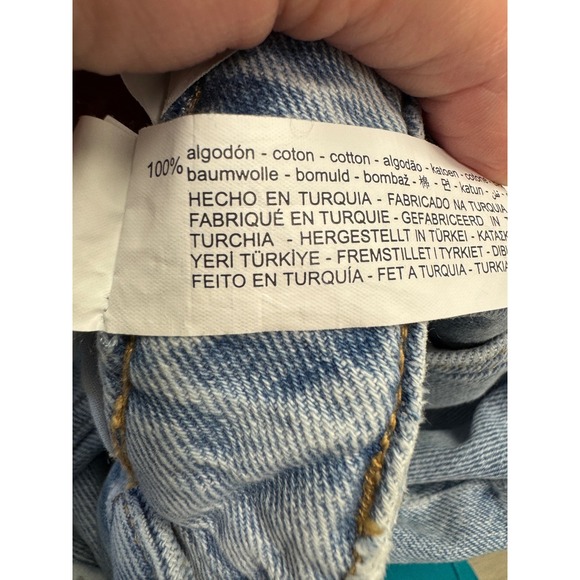 Zara Mom Jeans Women's Light Wash Denim High Rise Cropped Frayed Hem - Picture 7 of 10